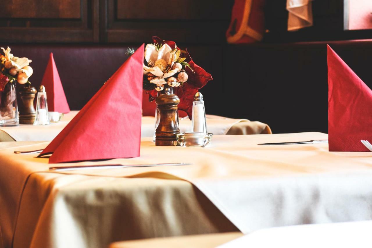 Restaurant Pansion Wien Cierny Brod Esterno foto