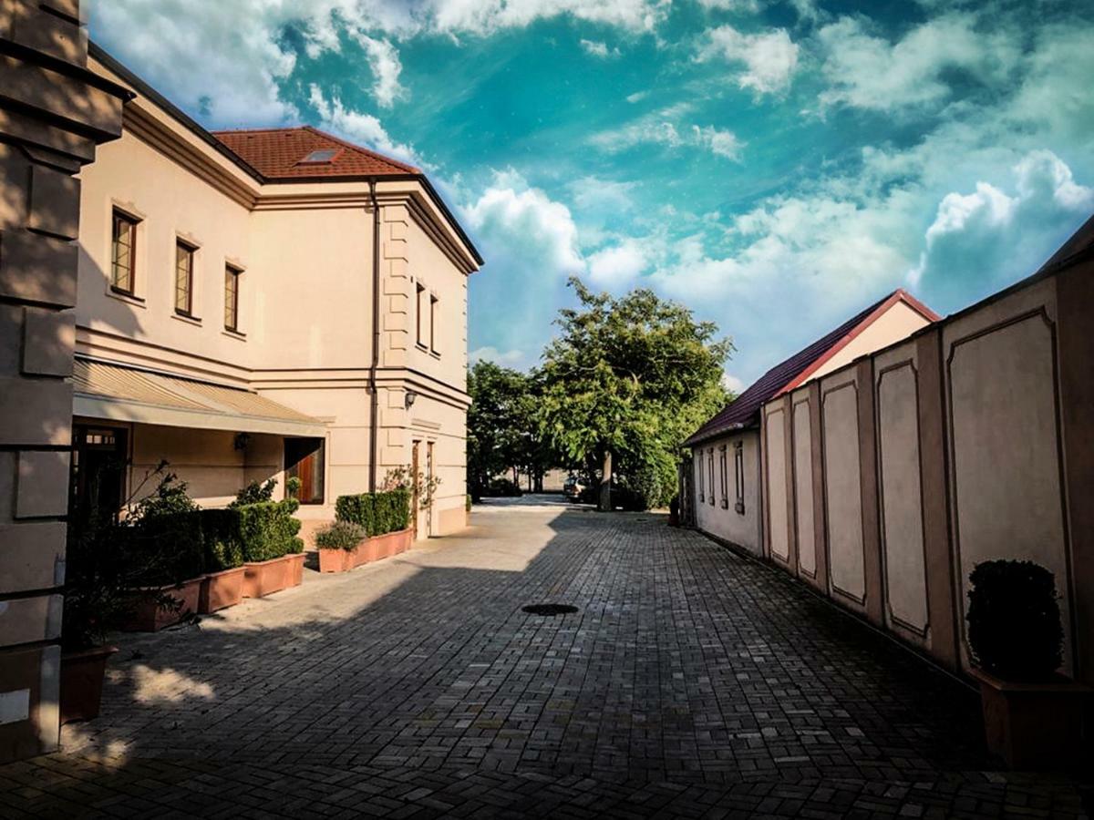 Restaurant Pansion Wien Cierny Brod Esterno foto